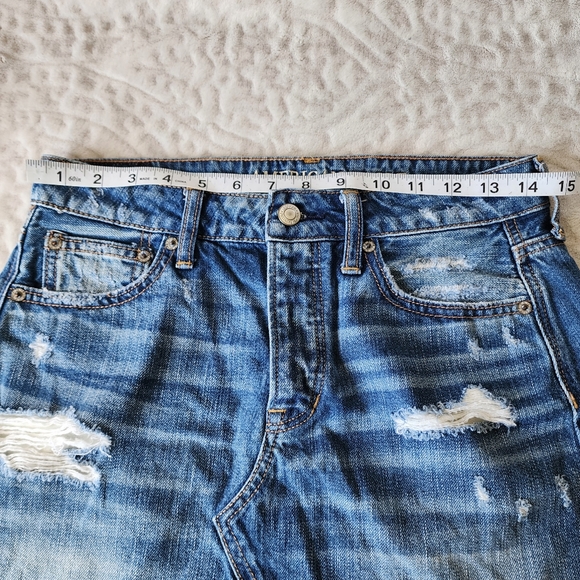American Eagle Outfitters Distressed Denim Mini Skirt Women Size 4 Button Fly - Picture 9 of 13